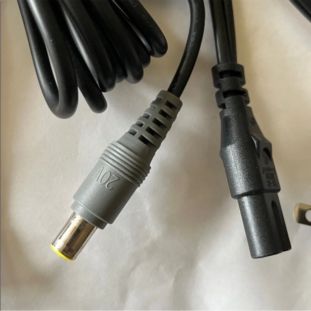 NEW Genuine Lenovo THINKPAD 90W AC Adapter P/N 40Y7659